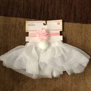 FREE with any $15 purchase or ☀️ 3/$10 Baby Tutu and Headband set